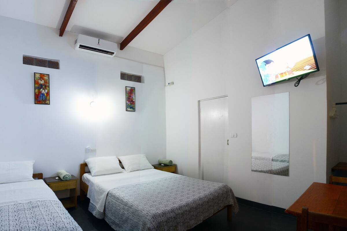 Basic Twin Room, 2 Twin Beds | Egyptian cotton sheets, in-room safe, free WiFi