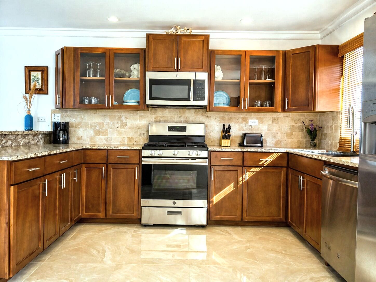 Villa, 2 Queen Beds, Private Bathroom, Beach View | Shared kitchen facilities | Full-sized fridge, microwave, oven, stovetop