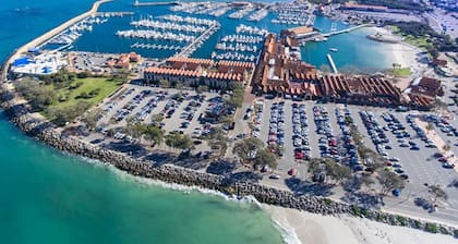 Sunset Apartments - ‘Green’ gnd flr apt! 1BR.