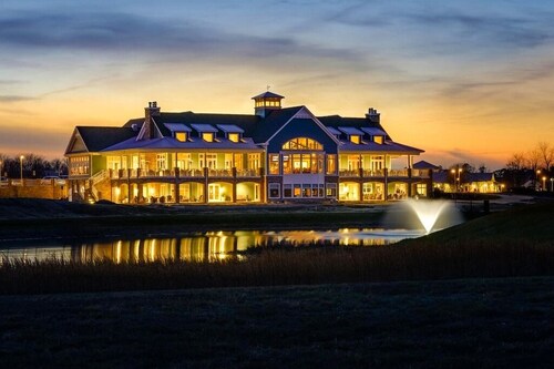 Welcome to the most well-appointed rental in The Peninsula five star resort!