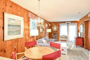 TV, offices - Walk to Nauset Beach! (Orleans)