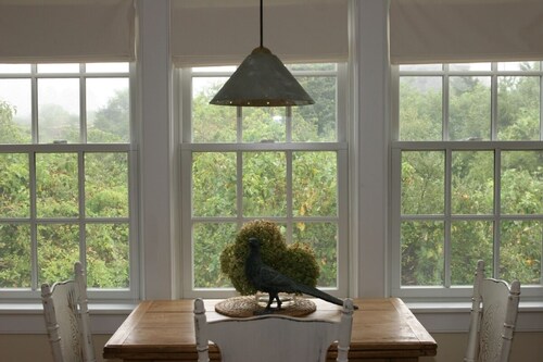 Stunning family home -walk to town- 2br 1.5 bath. private and quiet. Great loc.