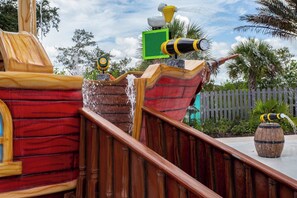 Unclassified image, 3 of 86, button