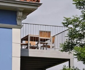 Outdoor dining - Rural apartment Casona la Sierra for 5 people (Cudillero)