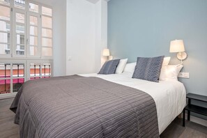 3 bedrooms, iron/ironing board, travel crib, free WiFi