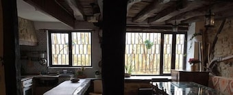 Villapajar, rural house by the river in the Sierra de la Demanda, 26km from Burgos