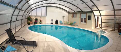 Piscine couverte, piscine chauffée