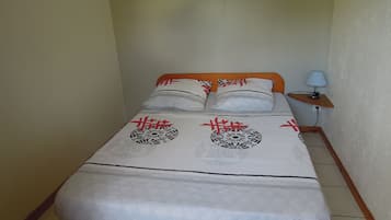 2 slaapkamers, een strijkplank/strijkijzer, reisbedje, rolstoeltoegang
