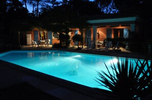 An infinity pool