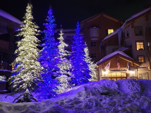 Quiet 
2 Bedroom/2 Bath Condo Sleeps 8