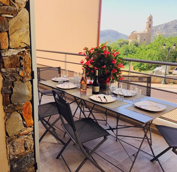 Outdoor dining - Casale a Figa Bianca - Luxury T4 1st Floor Apartment - Patrimonio (Patrimonio)