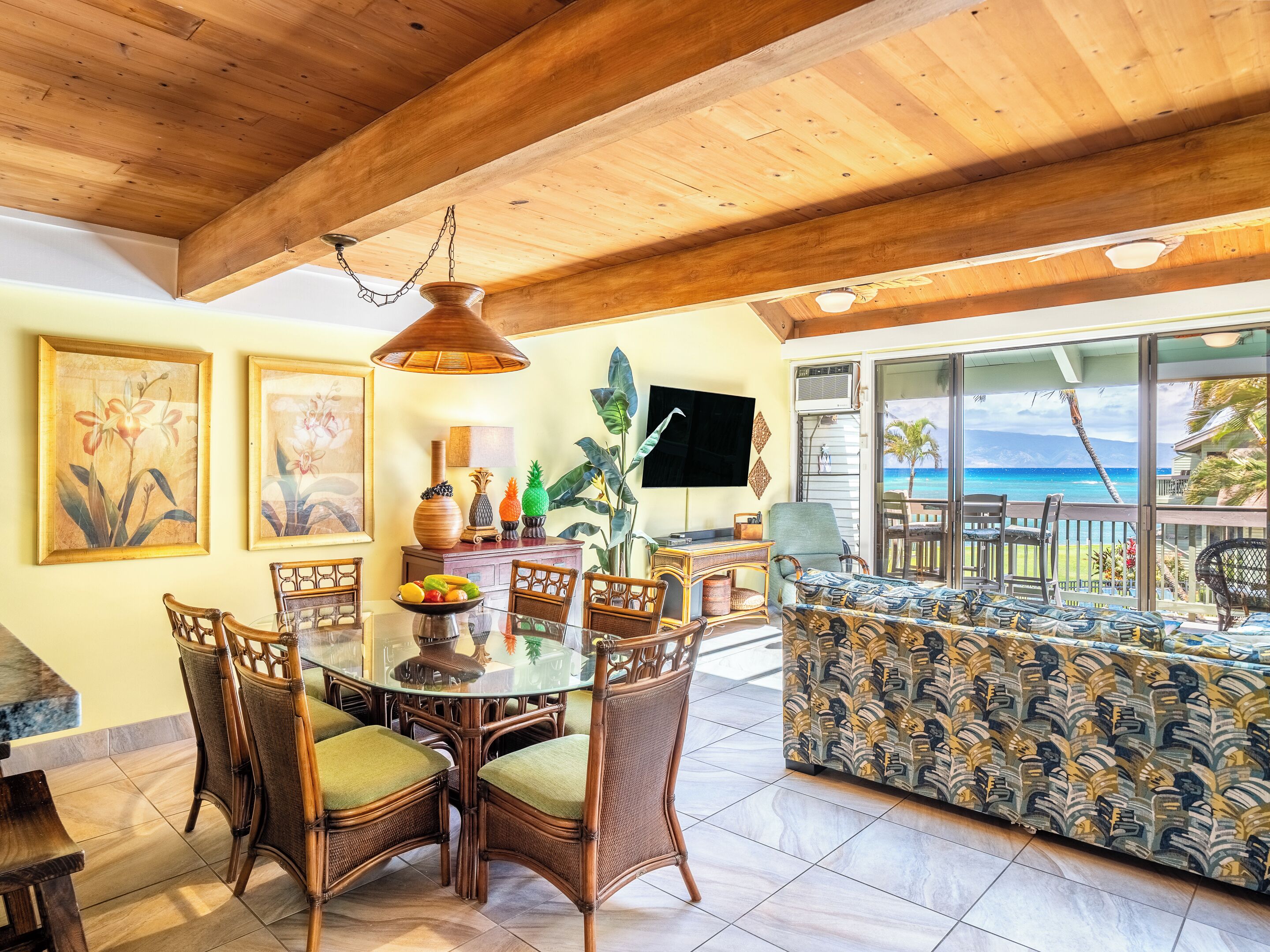 Smart TV, DVD player