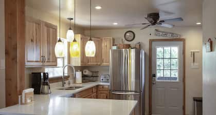 Hunt Vacation House - a Family Getaway with Guadalupe River Park in Hunt, Texas