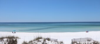 Pinnar i sanden 3b Oceanfront Studio direkt på stranden!