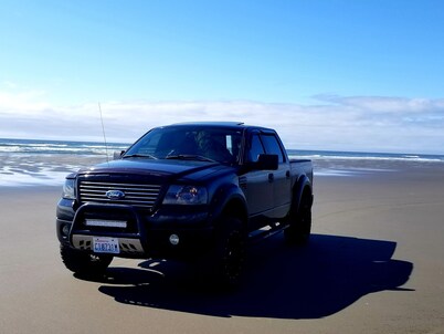 Beachfront Cabin W/ Pvt Trail To Beach 