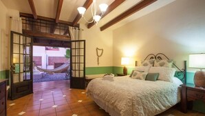 Room - Private Pool, walk to malecón, 2 HB estilo hacienda (La Paz)