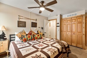 2 bedrooms, Internet, bed sheets