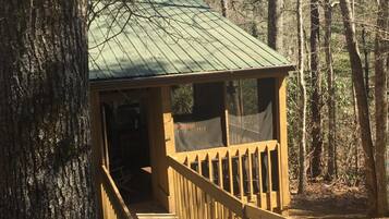 Enceinte de lâhĂ©bergement