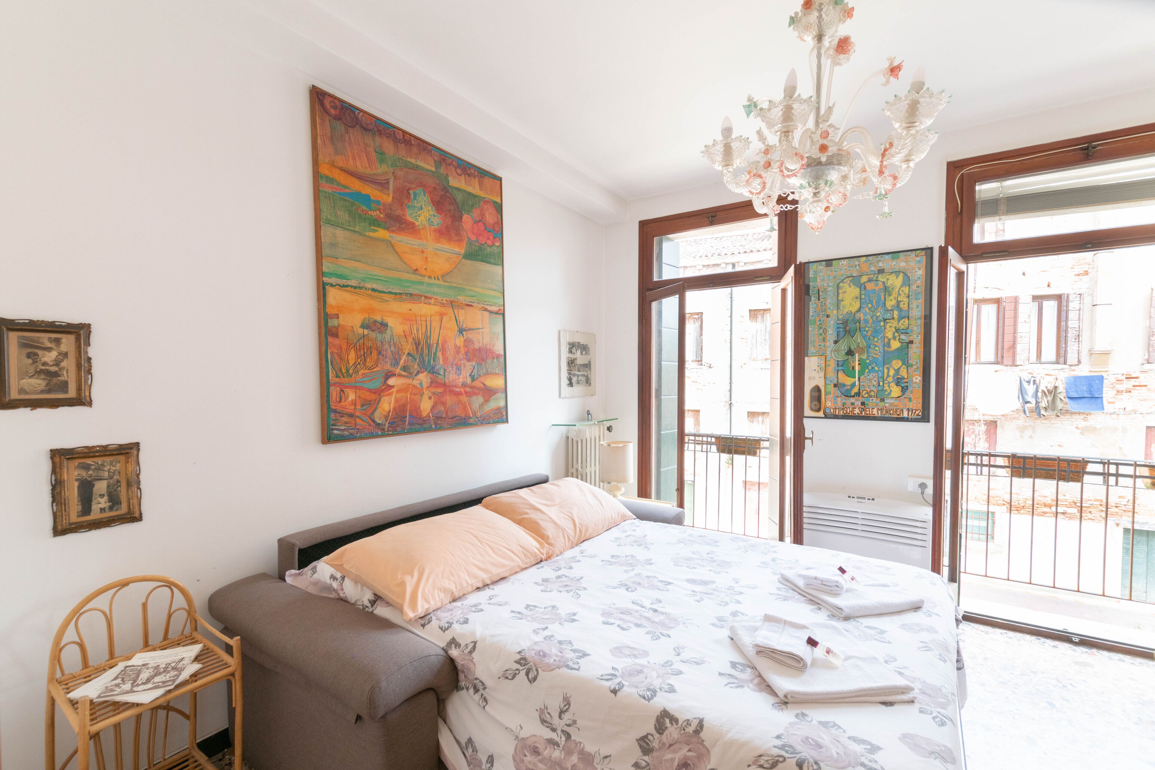 2 bedrooms, iron/ironing board, travel cot, WiFi