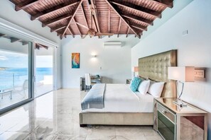 6 habitaciones, tabla de planchar con plancha, wifi y ropa de cama 