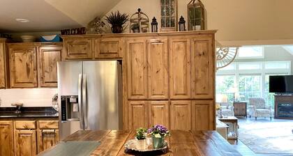 🏆🌸 🏆HIGHLY POPULAR🏆, VIEWS, Trade Days, 1st Monday, Wineries, Pets 🦆🍷🐶