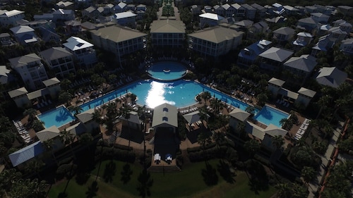 SEACREST LUXURY BEACH HOUSE - SLEEPS 14