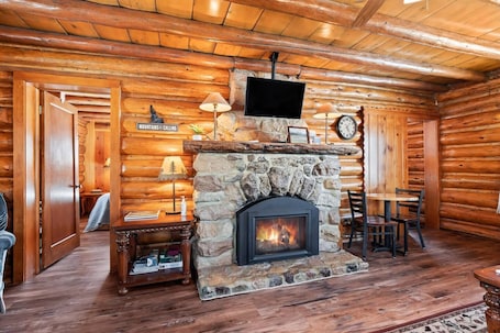 Interior. Stanley Stays - The Wall Street Cabin