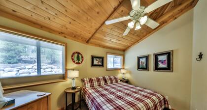 COZY, sunny, 5 big bedrooms, 3 baths, 3500 sq ft, Trees, 4 miles to Winter Park