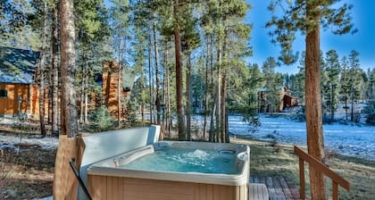 ACOGEDOR de 3500 pies cuadrados, 5 habitaciones grandes, 3 baños en 2 plantas, a 8 millas de Winter Park
