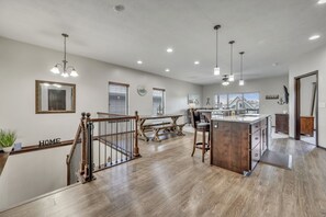 Interior - The Shore Thing at Bridges Bay Resort (Formerly Boji Paradise) (Arnolds Park)