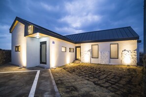 Exterior - Wooyeon Handong Jeju Private Rental House (Jeju City)