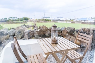 Family Room | Terrace/patio