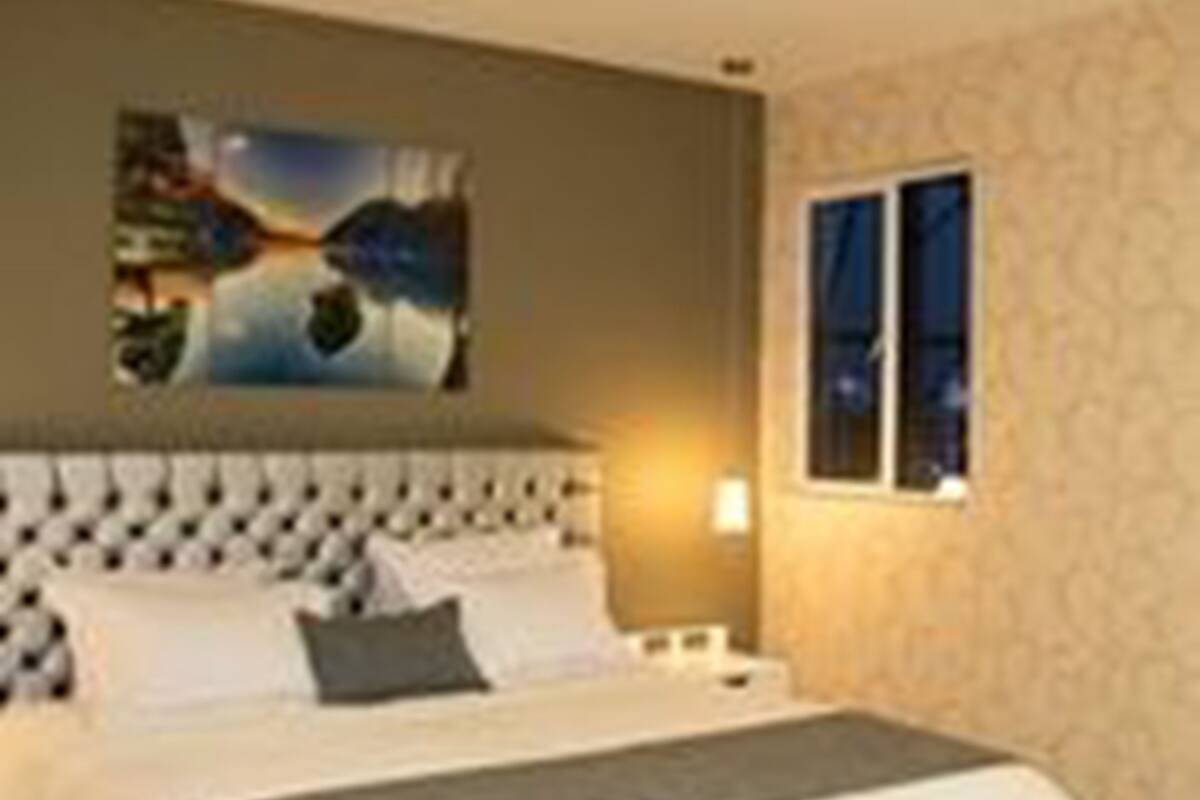 Superior Room, 1 Queen Bed, Accessible, City View