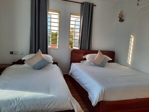 Superior Twin Room, City View - Realkhom Homestay (Siem Reap)