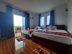 Superior Twin Room, City View | Premium bedding, down duvets, minibar, desk - Realkhom Homestay (Siem Reap)