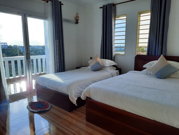 Superior Twin Room, City View