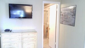 Two Miles to Siesta Key - Close to Siesta Key (Sarasota)