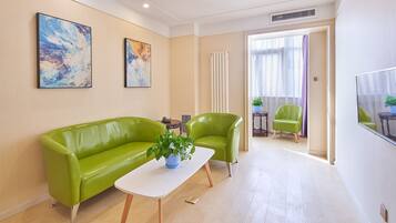 Suite (Mainland Chinese Citizen Only) | Free WiFi