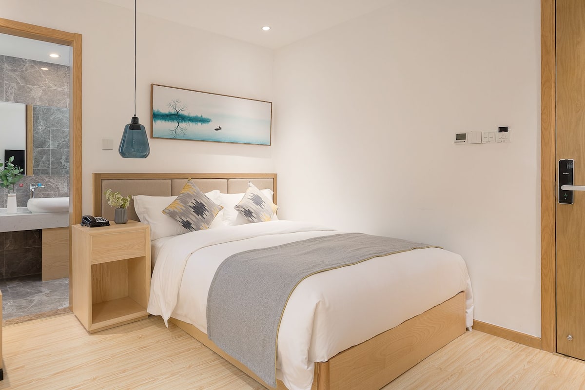 Boutique Double Room | Free WiFi