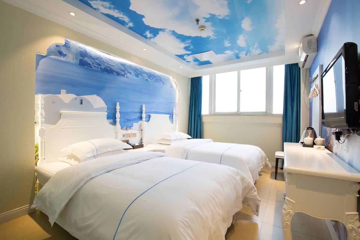 Design Twin Room | Free WiFi