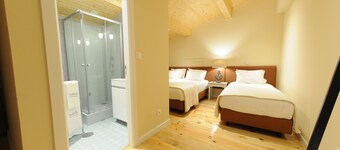 Naya - Downtown Guesthouse