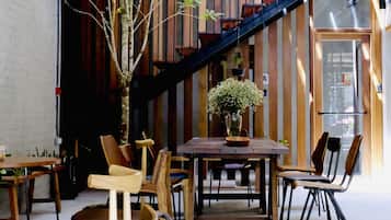 Cafe