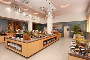 Petit déjeuner buffet compris tous les jours