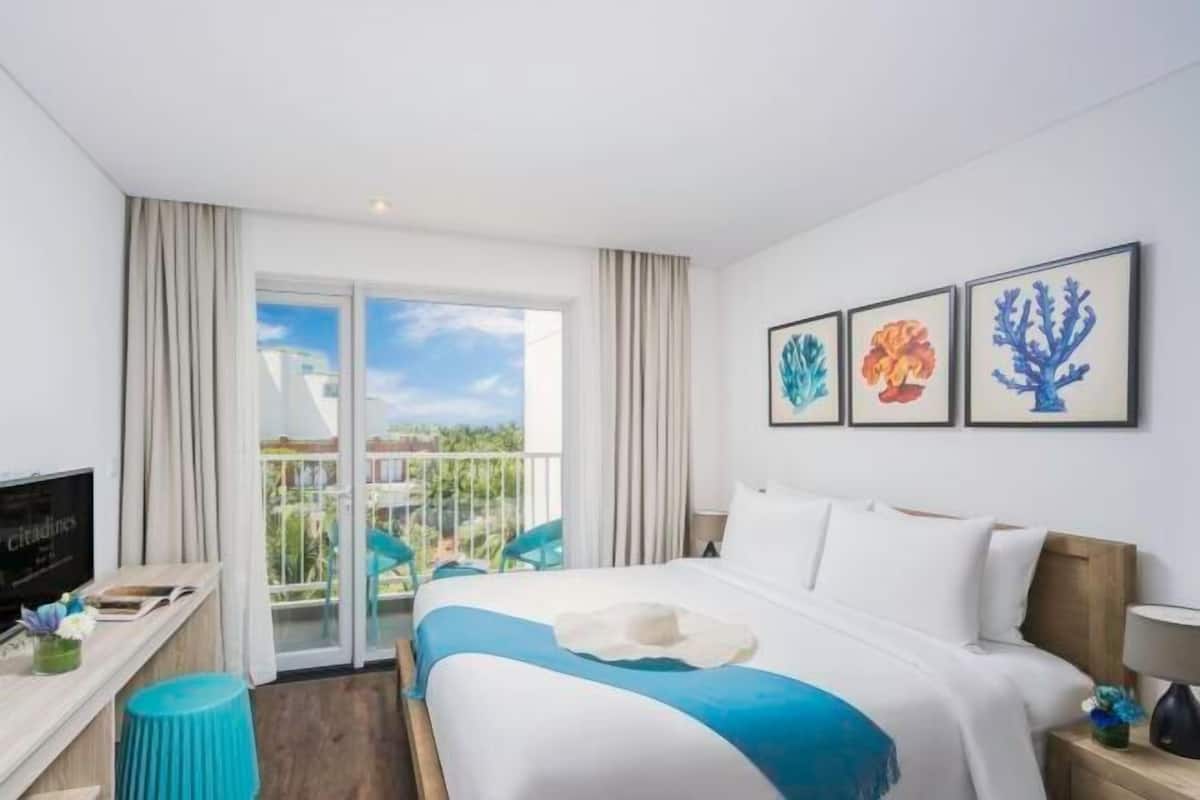 1 bedroom, in-room safe, desk, laptop workspace