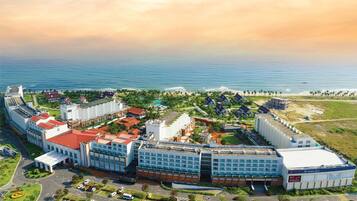 Vista frontal de la propiedad