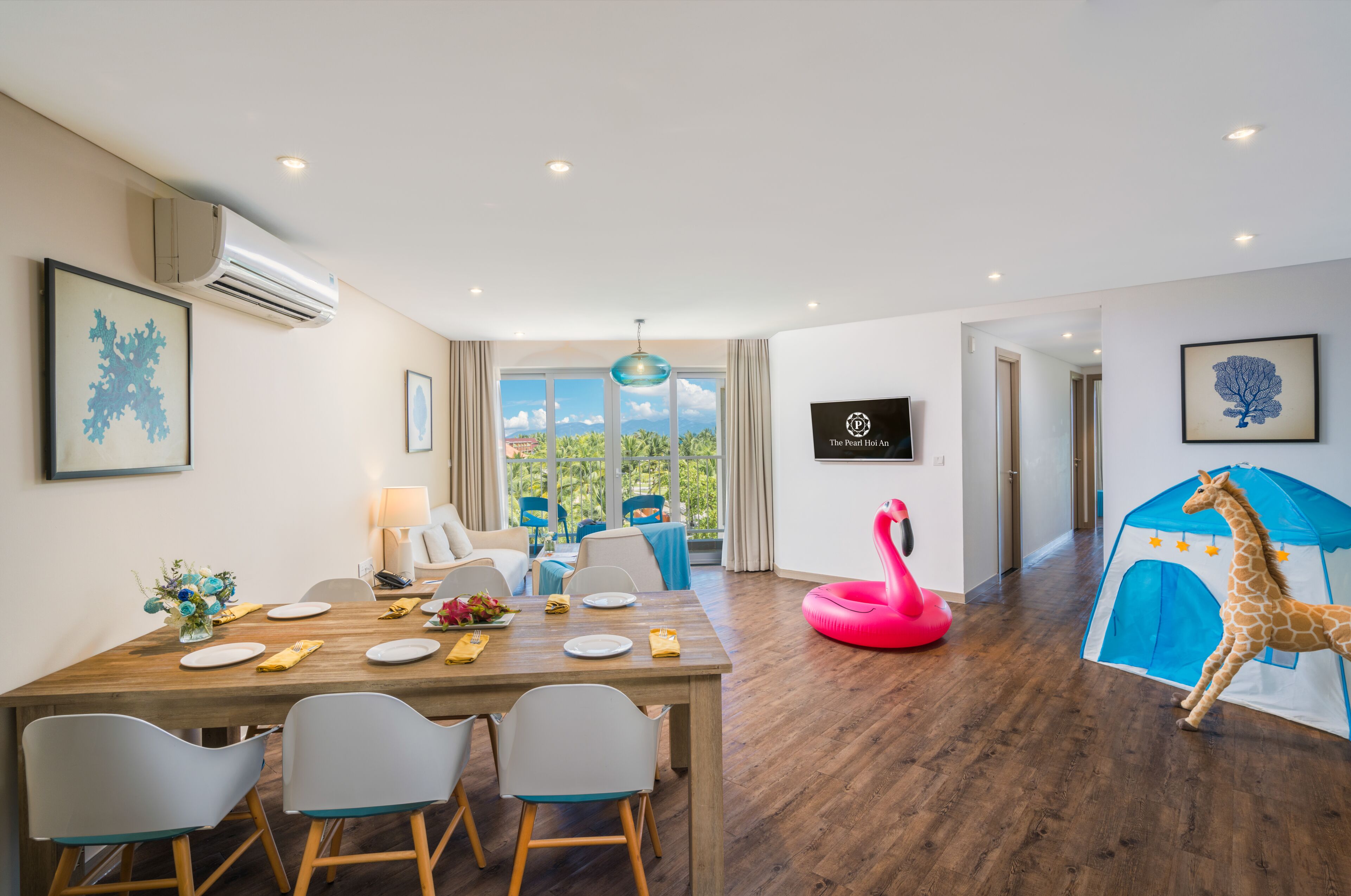 40-inch TV with digital channels