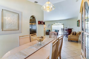 Dining - Canalfront Cape Coral Home w/ Private Dock! (Cape Coral)