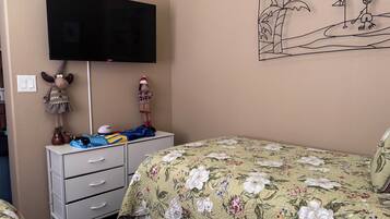 Desk, iron/ironing board, WiFi (free), bed sheets