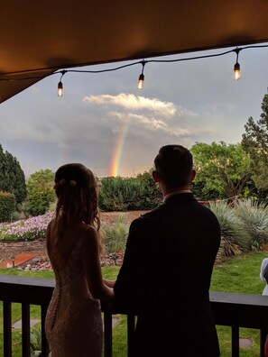 Bridal Couple on Back Patio - Fabulous Sedona Sanctuary (Sedona)