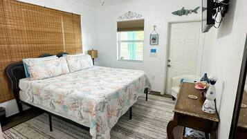 2 bedrooms, iron/ironing board, WiFi, bed sheets